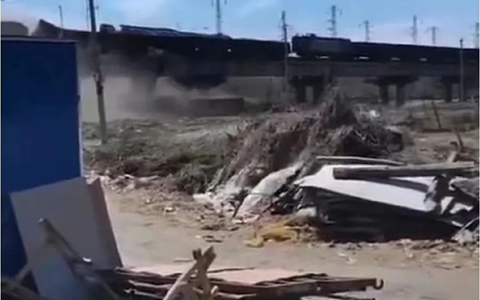 大秦铁路天津段发生火车碰撞 无人员伤亡